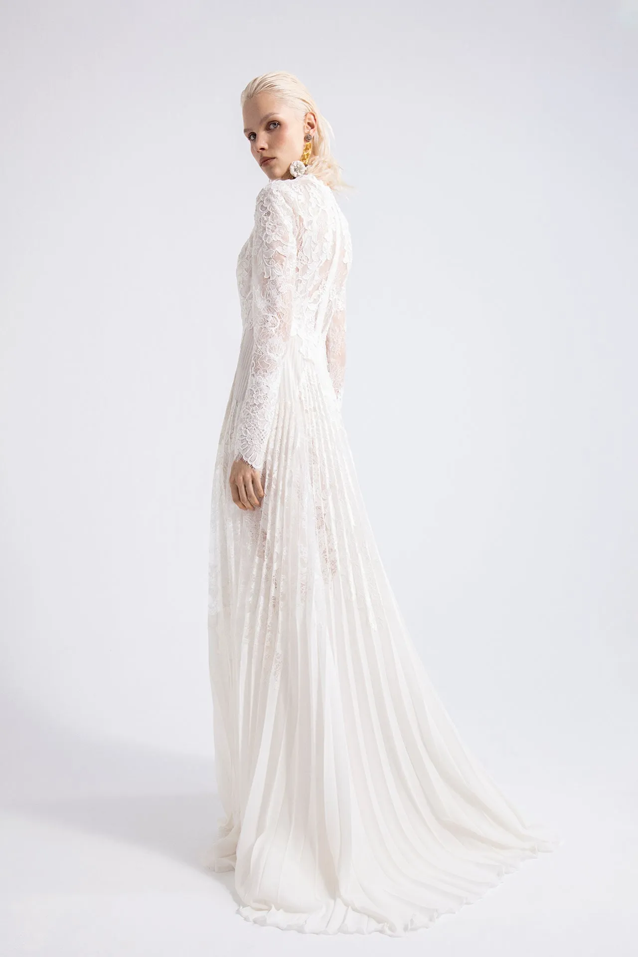 Chantilly Lace Long-Sleeved Flared Dress