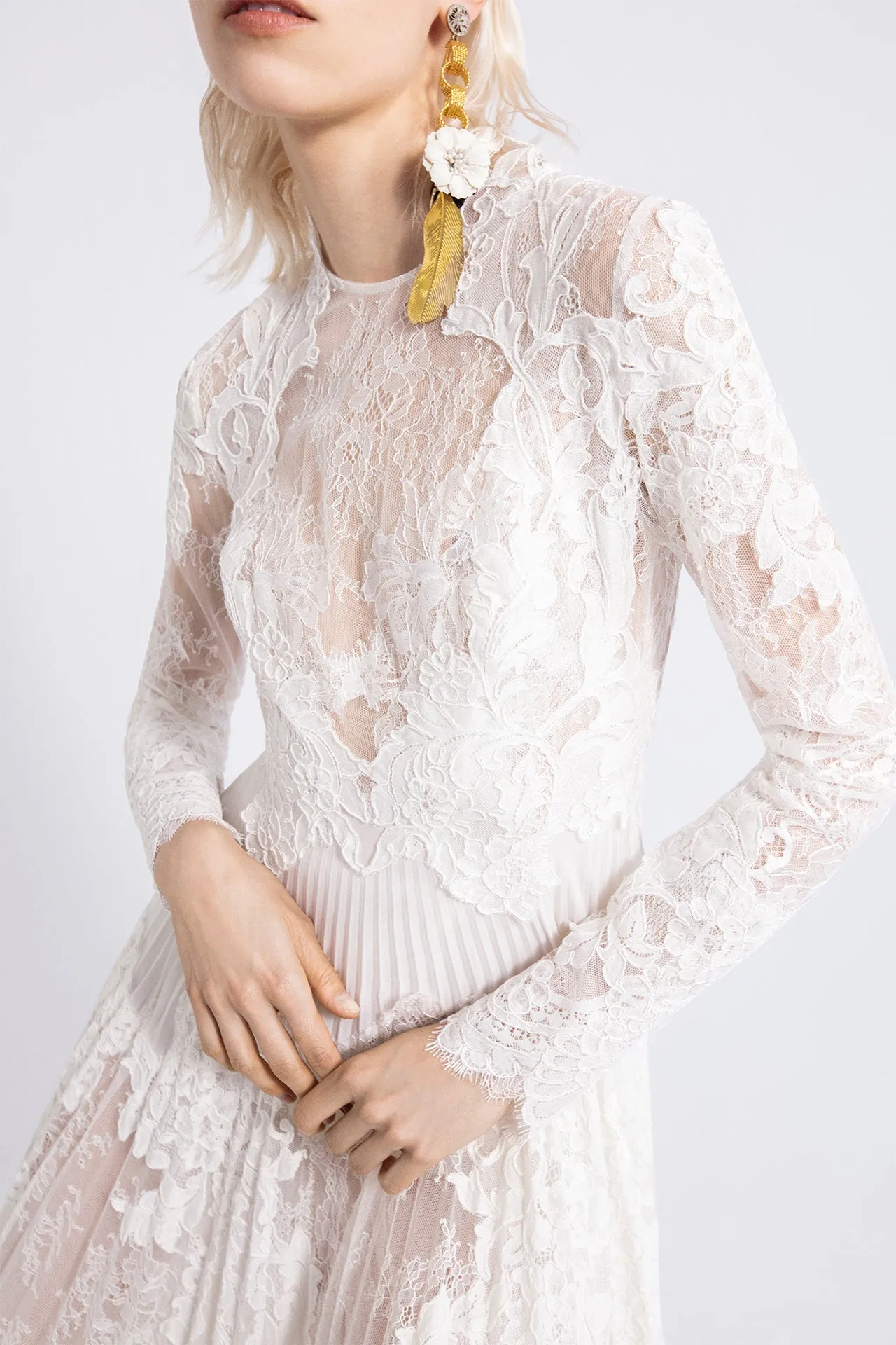 Chantilly Lace Long-Sleeved Flared Dress