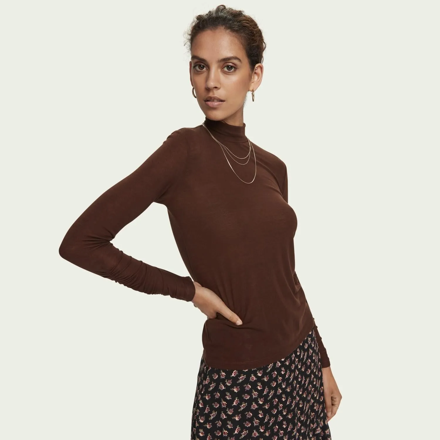 Gathered Sleeve Turtleneck (Espresso)