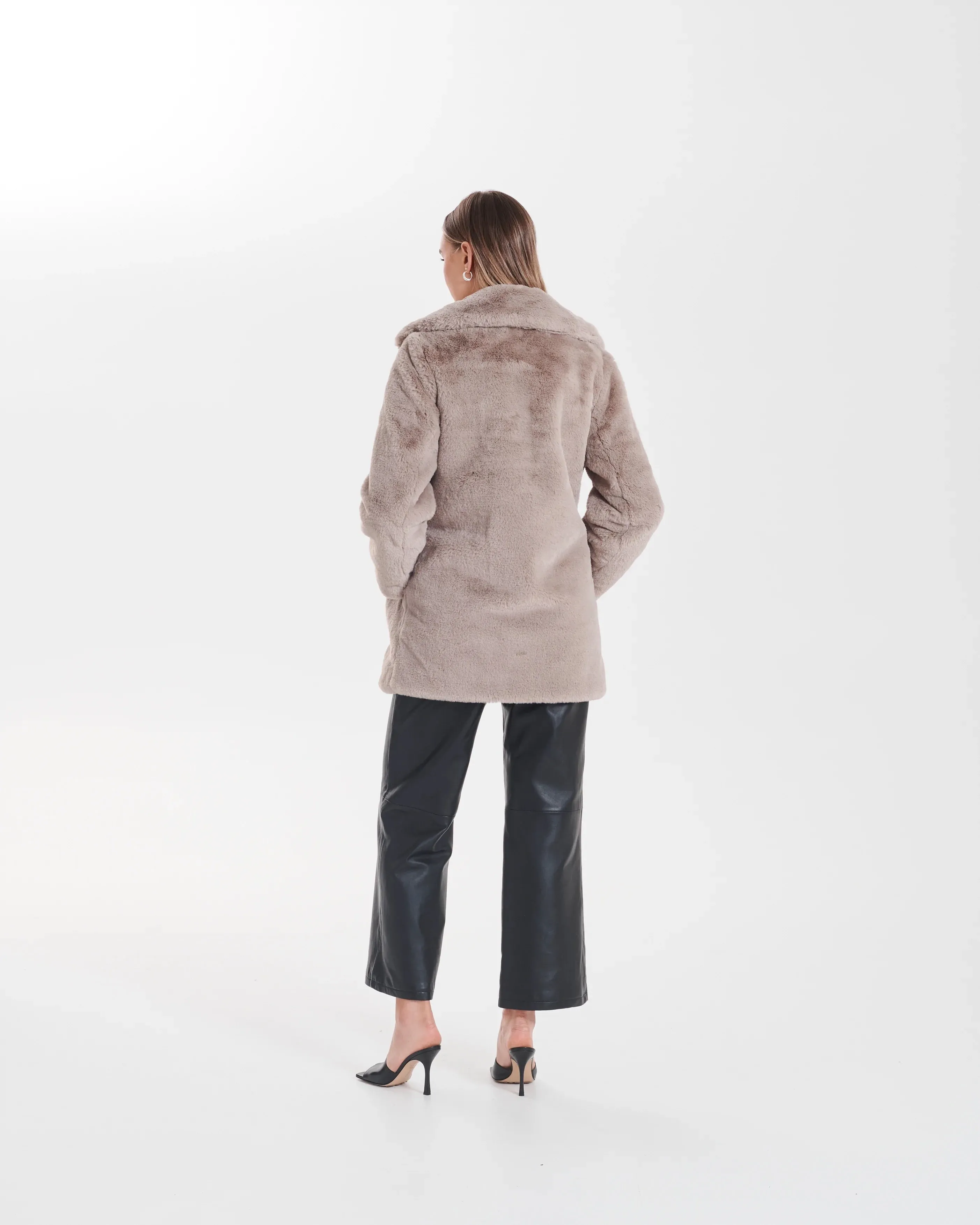 Minimalist Faux Fur Jacket (Stone)