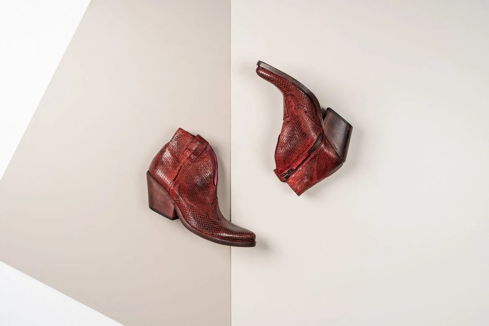 RYDER Keep Red Ankle Cowboy Boots