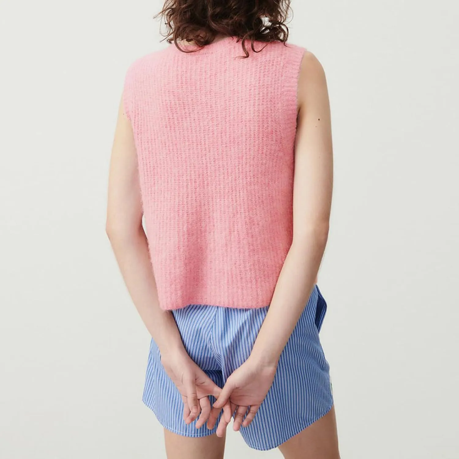Women Y2k Knitted Sweater Vest Sleeveelss Button Down Round Neck Ribbed Knit Tank Top Cardigan Vest Streetwear